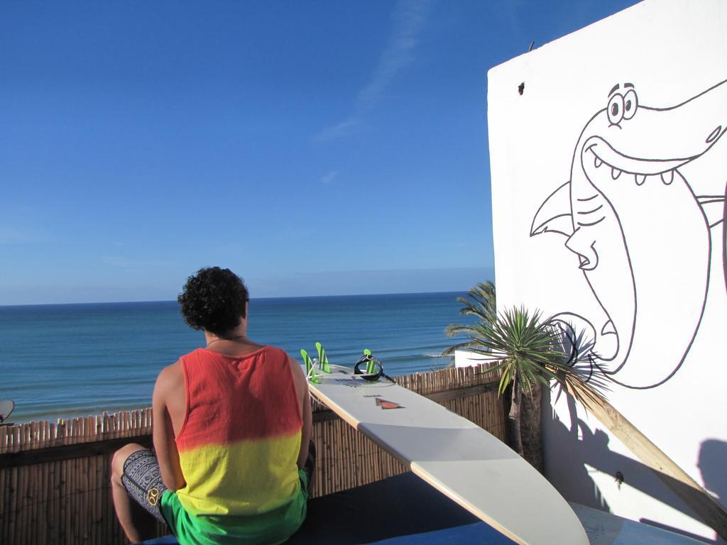 Surf & Travel Camp Acomodação com café da manhã Taghazout Exterior foto